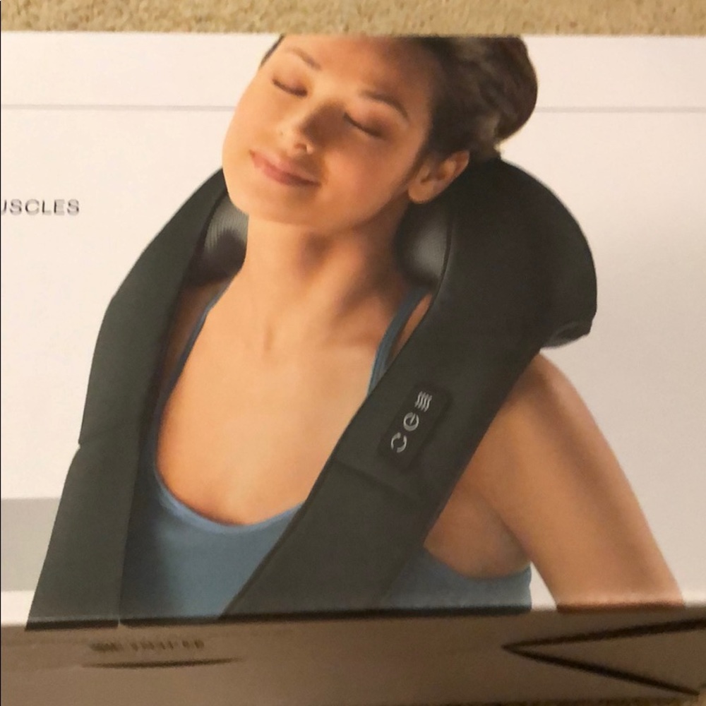 Brookstone Shiatsu Neck/Back Massager w Heat